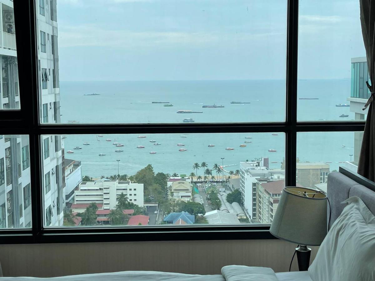 Aparthotel The Base Pattaya Exteriér fotografie